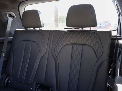 Used 2024 BMW X7 M60i AWD/4WD image 20