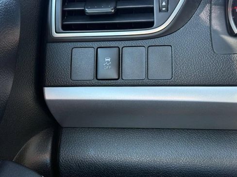 Used 2017 Toyota Camry SE FWD image 29
