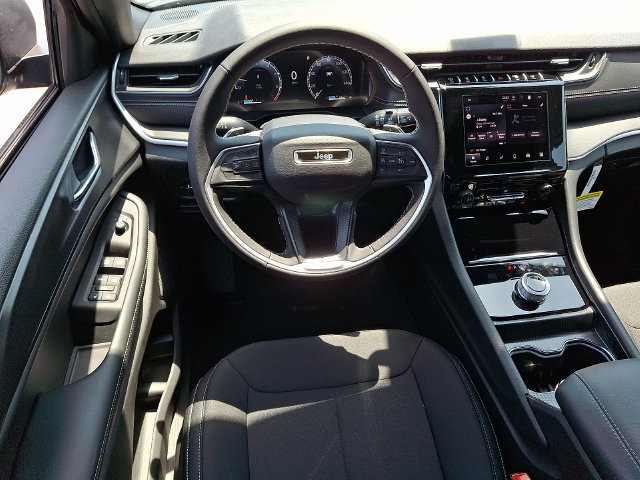 New 2026 Jeep Grand Cherokee Laredo w/ MOPAR Finishing Package RWD image 8