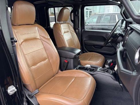 Used 2020 Jeep Gladiator Overland image 27