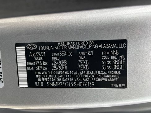 Used 2025 Hyundai Santa Fe SEL FWD image 33