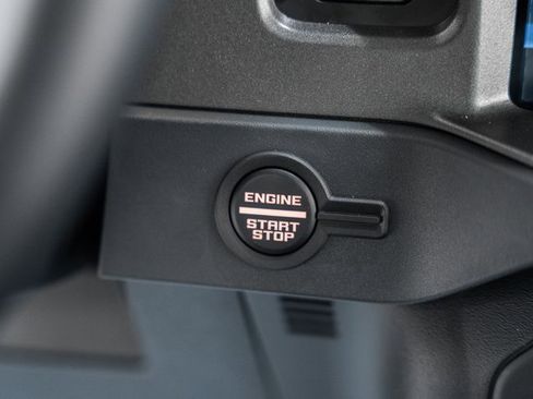 New 2025 Ford Bronco Outer Banks w/ Sasquatch Package image 31