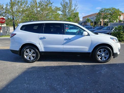 Used 2016 Chevrolet Traverse LT FWD image 5