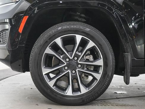 Used 2021 Jeep Grand Cherokee L Overland w/ Advanced Protech Group III AWD/4WD image 30
