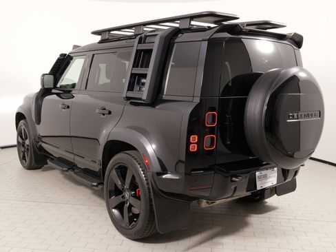 Used 2023 Land Rover Defender 110 X AWD/4WD image 19