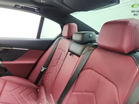 Used 2026 BMW 530i RWD image 29