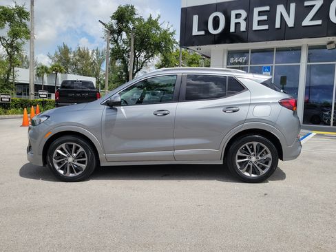 Used 2023 Buick Encore GX Select w/ Sport Touring Package FWD image 8