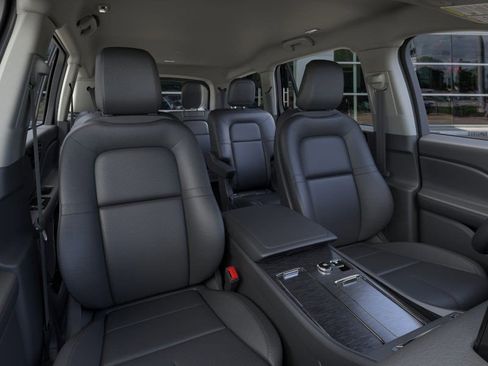 New 2026 Lincoln Aviator 2WD image 10