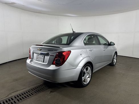 Used 2014 Chevrolet Sonic LTZ image 32