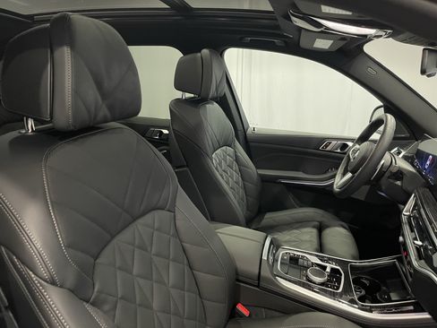 Used 2026 BMW X5 xDrive40i w/ M Sport Package AWD/4WD image 15