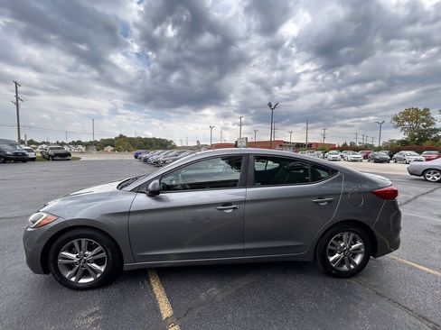 Used 2018 Hyundai Elantra Value Edition w/ Cargo Package image 6