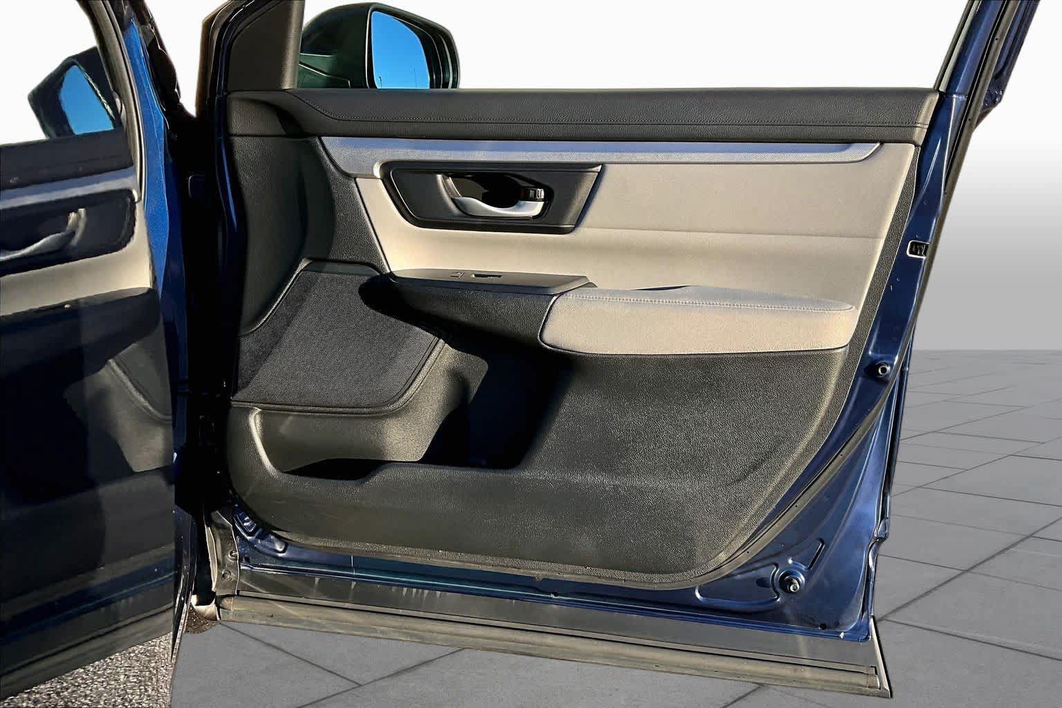 Used 2019 Honda CR-V LX image 22