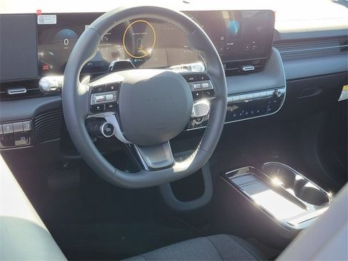 New 2026 Hyundai Ioniq 5 SE image 3