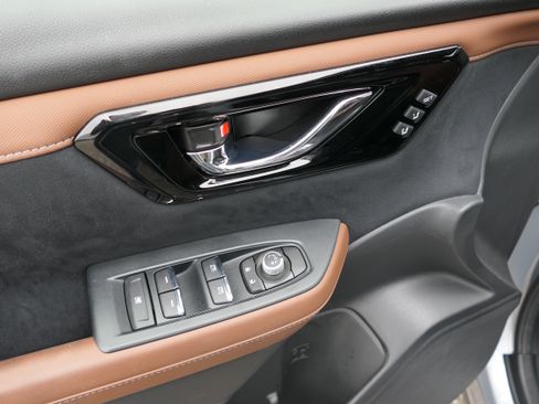 Certified 2025 Subaru Forester Touring AWD/4WD image 14