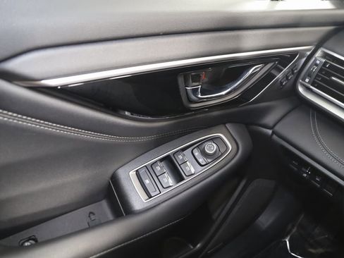 Used 2023 Subaru Outback Limited image 28