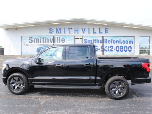 New 2025 Ford F150 Lightning Flash AWD/4WD image 2
