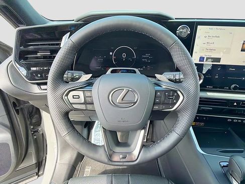 New 2026 Lexus TX 500h AWD image 41