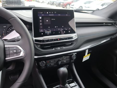 New 2026 Jeep Compass Latitude AWD/4WD image 5