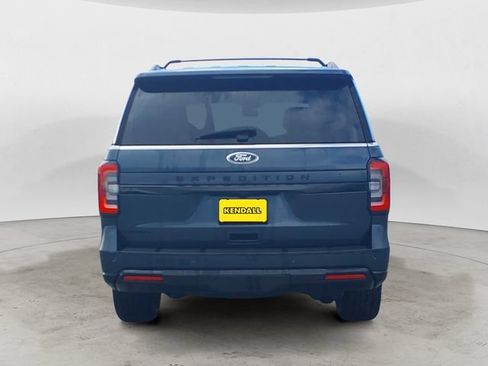 Used 2023 Ford Expedition Limited AWD/4WD image 4