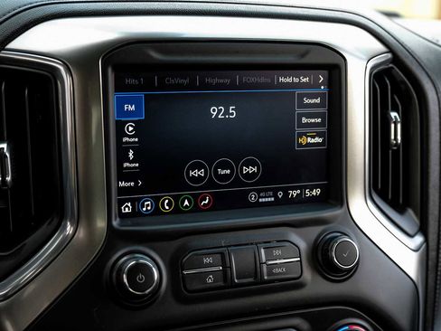 Used 2021 Chevrolet Silverado 1500 LTZ AWD/4WD image 28