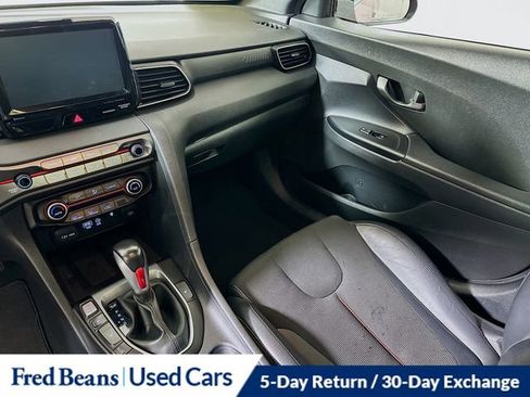 Used 2020 Hyundai Veloster 2.0 Premium image 25