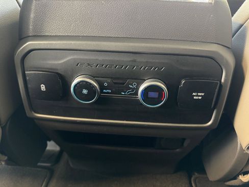 Certified 2021 Ford Expedition XLT image 40