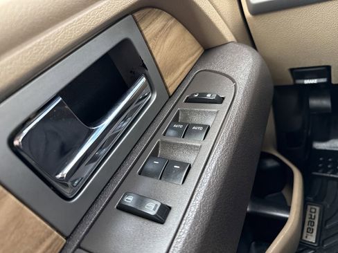Used 2011 Ford F150 Lariat w/ Lariat Chrome Pkg AWD/4WD image 26