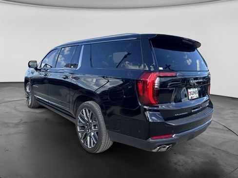 Used 2026 GMC Yukon XL Denali Ultimate w/ LPO, Floor Liner Package AWD/4WD image 9