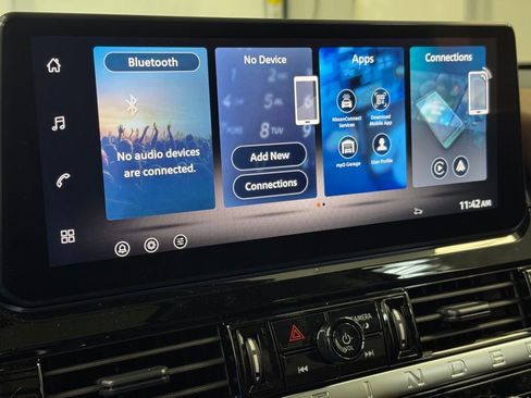 New 2026 Nissan Pathfinder Platinum image 43