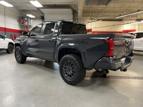 Used 2024 Toyota Tacoma SR5 RWD image 8
