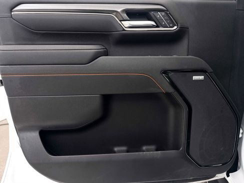 Used 2025 GMC Sierra 2500 AT4 w/ AT4 Premium Plus Package image 28