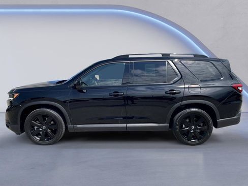 Certified 2025 Honda Pilot Black Edition image 1