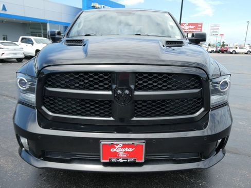Used 2017 RAM 1500 Sport w/ Quick Order Package 26Q Night AWD/4WD image 9