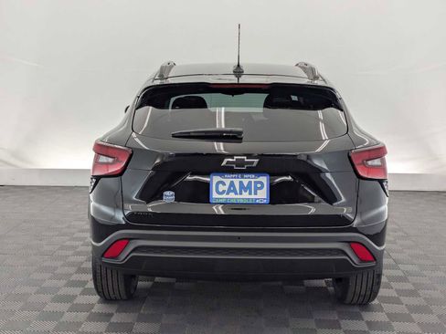 New 2026 Chevrolet Trax LT w/ Driver Confidence Package FWD image 5