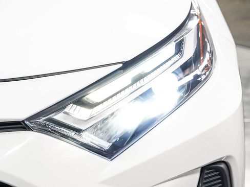 Certified 2023 Toyota RAV4 XLE w/ Convenience Package FWD image 8