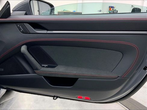 Used 2026 Porsche 911 Carrera 4 GTS image 27