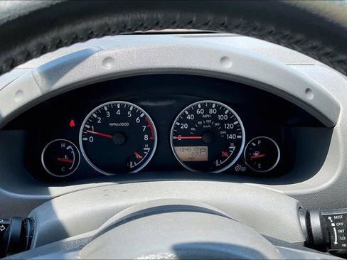 Used 2019 Nissan Frontier SL RWD image 19