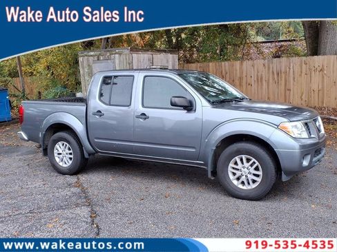 Used 2020 Nissan Frontier SV AWD/4WD image 1
