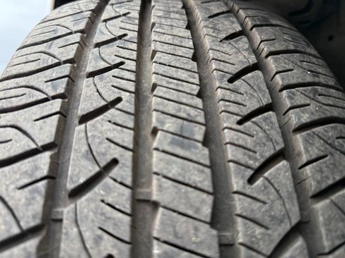 Used 2023 Toyota Camry SE image 19