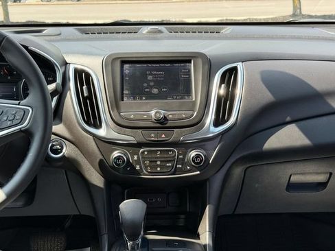 Used 2024 Chevrolet Equinox LT w/ LPO, Floor Liner Package FWD image 13
