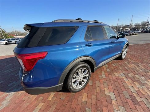 Used 2023 Ford Explorer XLT w/ Equipment Group 202A image 19
