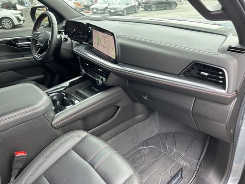 Used 2025 Chevrolet Suburban RST w/ Comfort Package image 50