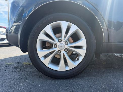 Used 2016 Kia Soul + w/ Audio Package FWD image 32