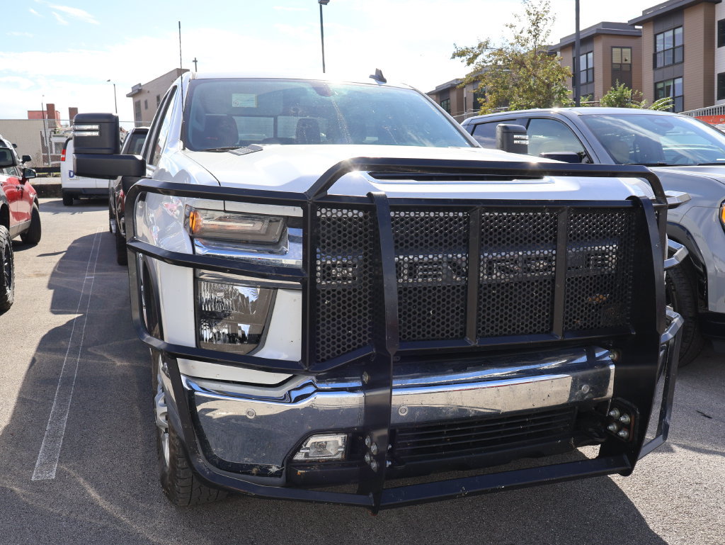 Used 2020 Chevrolet Silverado 2500 LT AWD/4WD image 3