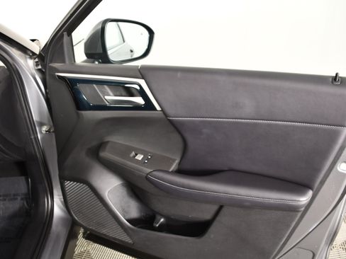 Used 2024 Mitsubishi Outlander AWD image 39