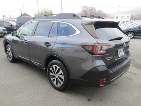 Used 2022 Subaru Outback Premium w/ Popular Package #1 image 4