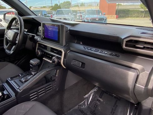 Certified 2025 Toyota Tacoma SR image 18