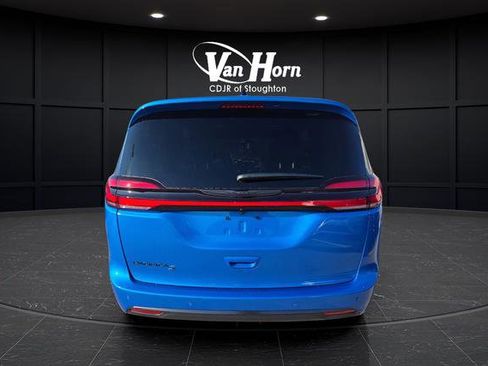 New 2026 Chrysler Pacifica Select w/ S Appearance Package image 12