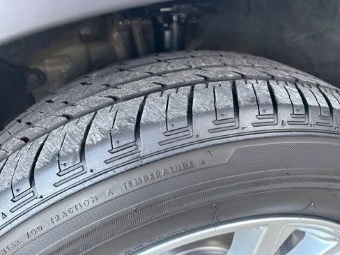 Certified 2025 Honda CR-V EX-L image 31