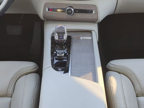 Used 2023 Volvo XC90 T8 Ultimate image 20